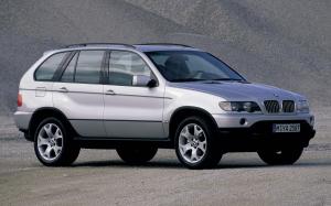 BMW X5 4.4i 2000 года (WW)